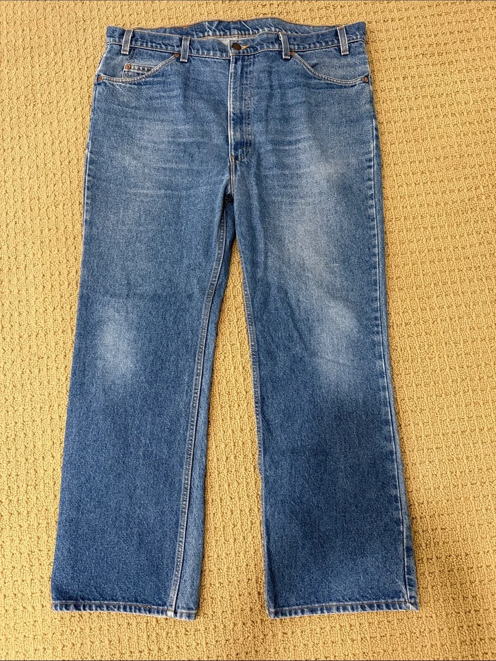 Levi's Men's Medium Blue bootcut Jeans